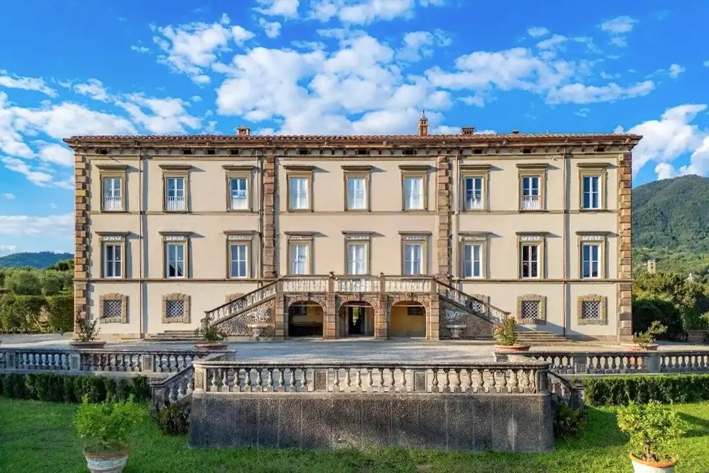 Obrázky Villa Teodoro: Zámek v klidných kopcích nad Luccou