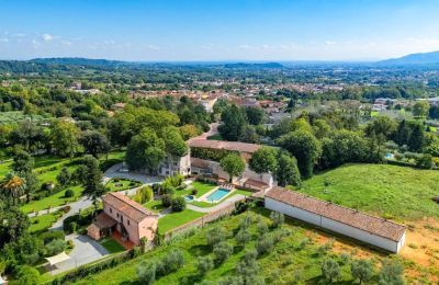 Zámek na prodej Capannori, Toscana, Umístění nemovitosti
