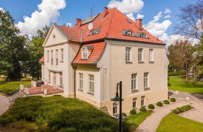 Zámek na prodej Marzewo, Varmijsko-mazurské vojvodství, Boční pohled