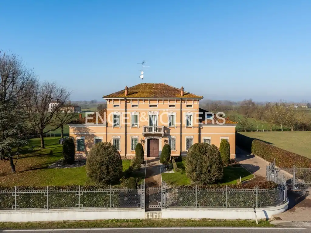 Luzzara, Emilia-Romagna na prodej