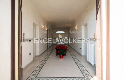 Zámeček na prodej Luzzara, Emilia-Romagna, Vchod do kočáru
