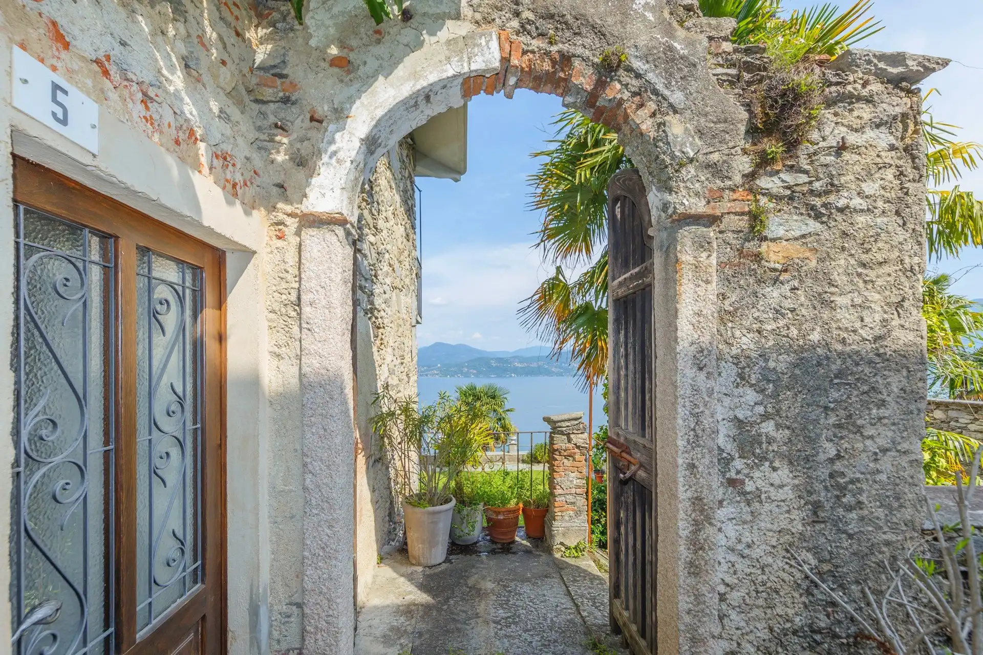 Obrázky Historická usedlost s charakterem a výhledem na jezero v Germignaga u Lago Maggiore