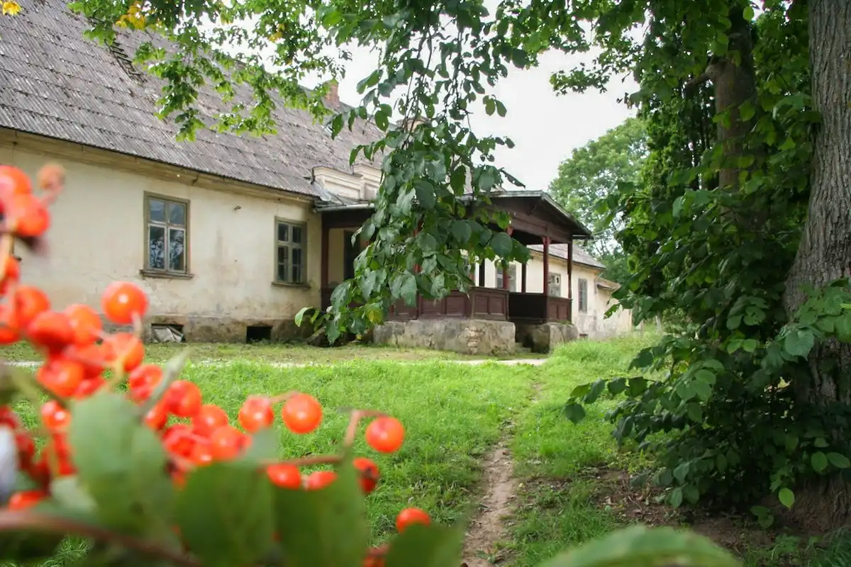 Obrázky Dvůr v západní Lotyšsku, 15 km od Baltského moře