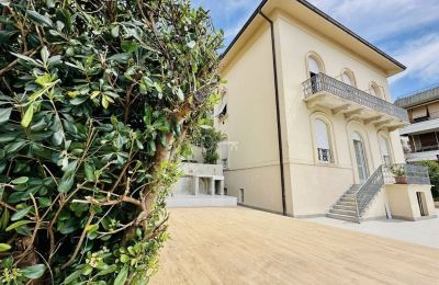 Historická vila na prodej La Spezia, Liguria, Pohled zvenku