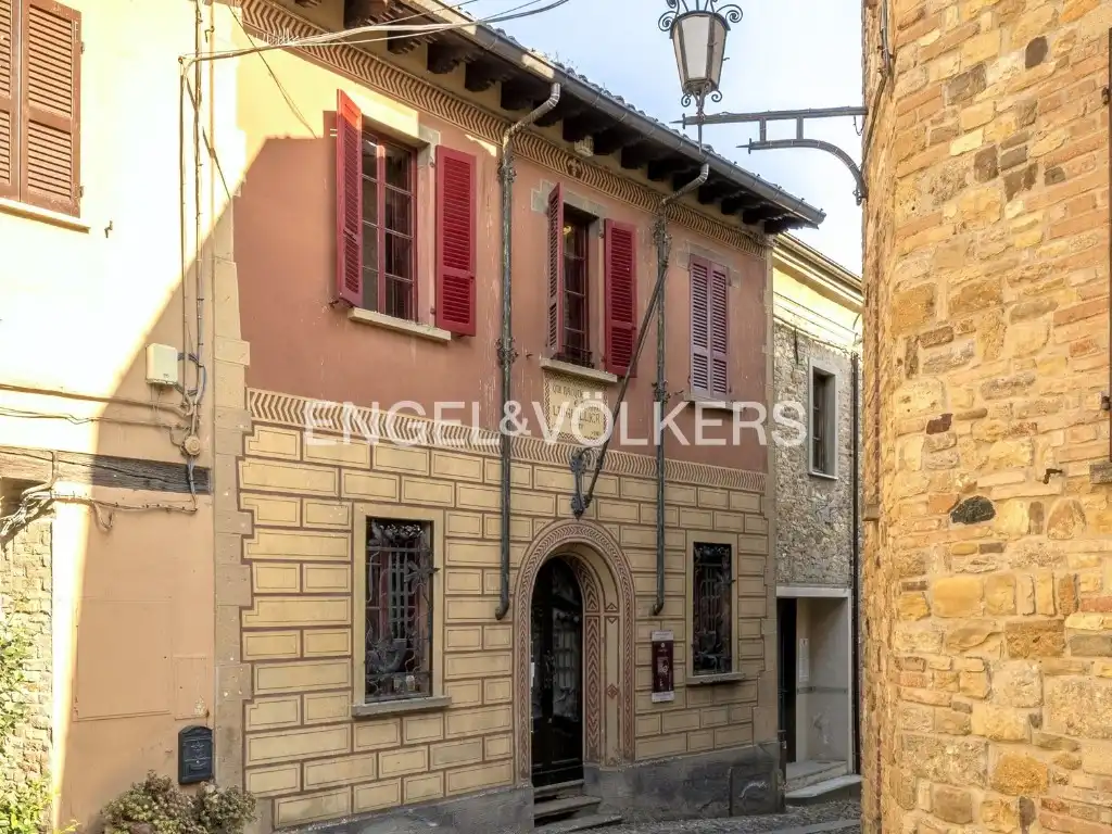 Obrázky Rodný dům libretisty Luigi Illici (1857–1919) mezi Piacenzou a Parmou