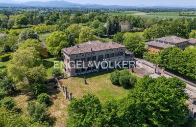 Historická vila na prodej Montechiarugolo, Emilia-Romagna, Umístění nemovitosti