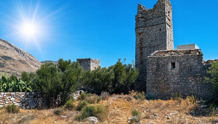 Historická věž na prodej East Mani, Peloponés