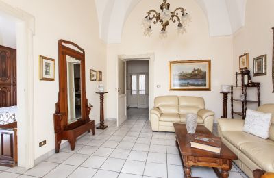 Reprezentativní byt v historické budově na prodej Oria, Via Latiano 74, Puglia, Foto 7/30