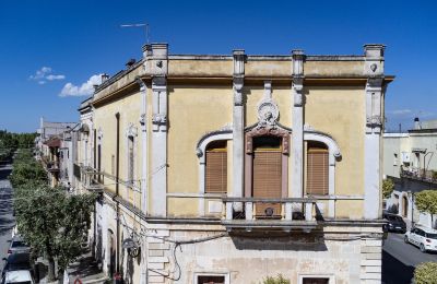 Reprezentativní byt v historické budově na prodej Oria, Via Latiano 74, Puglia, Foto 29/30