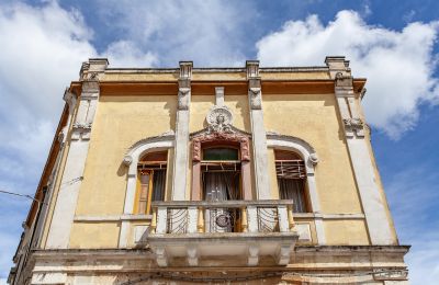 Reprezentativní byt v historické budově na prodej Oria, Via Latiano 74, Puglia, Zrekonstruovaná Fasáda