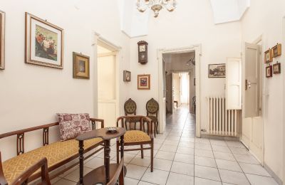 Reprezentativní byt v historické budově na prodej Oria, Via Latiano 74, Puglia, Foto 3/30