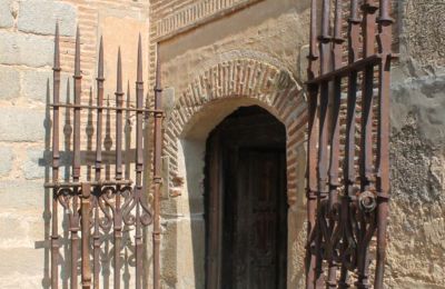 Hrad na prodej Narros de Saldueña, Teniente Cecilio López 48, Kastilie a León, Foto 2/20