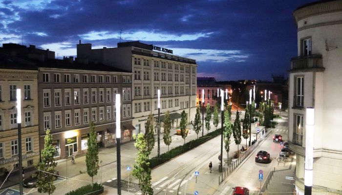 Byt v historickém měšťanském domě na aleji Marcinkowskiego v Poznań