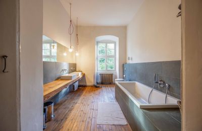 Zámek na prodej 16259 Bad Freienwalde (Oder), Braniborsko, Badezimmer - Wohnung des Schlossherren OG