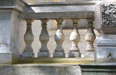 Historická vila na prodej Koszalin, Marszałka Józefa Piłsudskiego 53, Západopomořanské, balustrada,taras,kamień