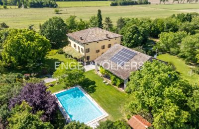 Zámeček na prodej Parma, Emilia-Romagna, Pohled zvenku