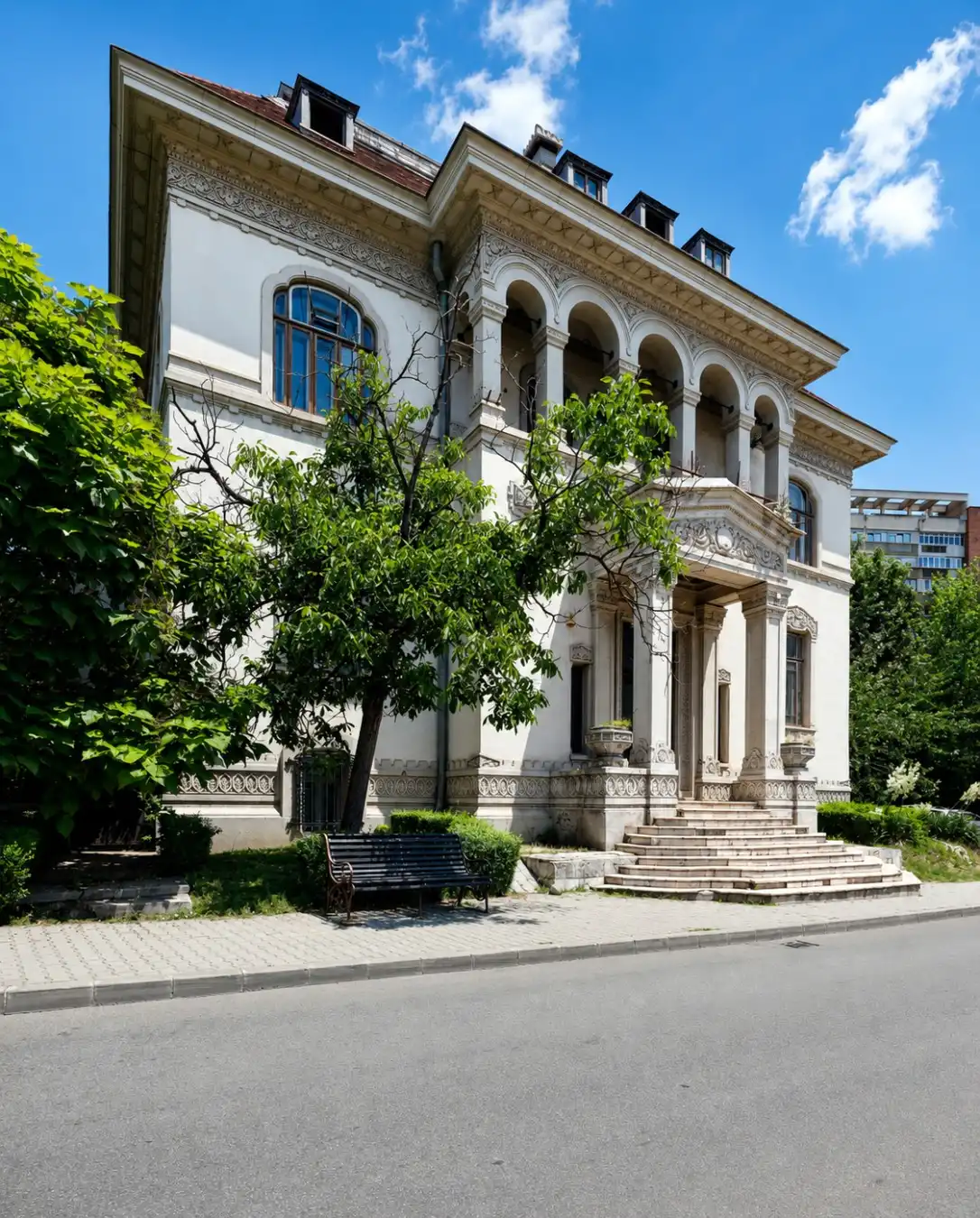 Obrázky Městský palác v Craiově, Rumunsko | Aukce dne 31. 07. 2026