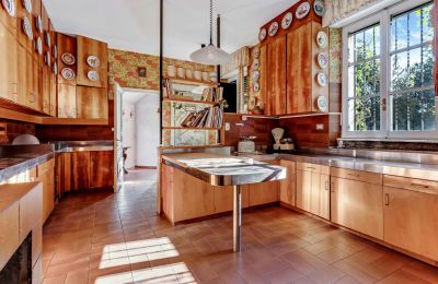Historická vila na prodej 21019 Somma Lombardo, Lombardia:  Kuchynĕ