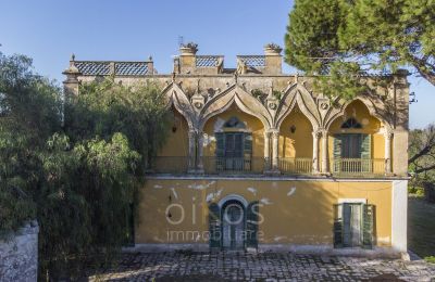 Historická vila na prodej Mesagne, Puglia, Pohled zepředu