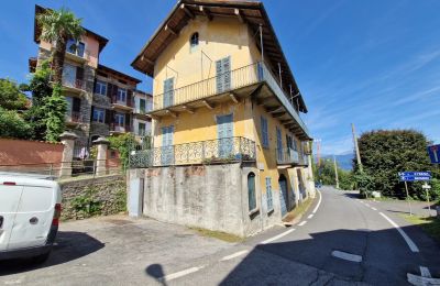 Venkovský dům na prodej Magognino, Piemonte, Pohled zvenku