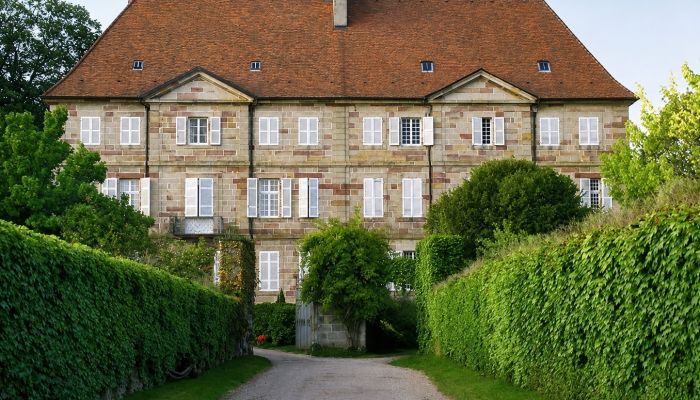 Zámeček na prodej Lure, Burgundsko-Franche-Comté