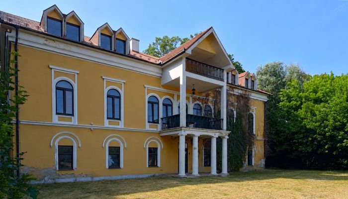 Zámeček na prodej Kovarce, Nitranský kraj