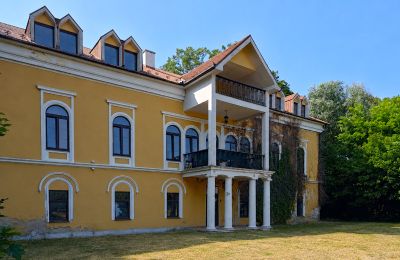 Zámeček Kovarce, Nitranský kraj