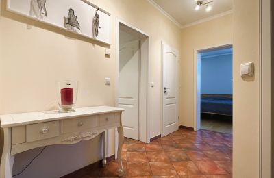 Zámek na prodej 61137 Schöneck, Hesensko, Eingang Wohnung 1. Etage