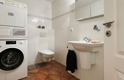 Zámek na prodej 61137 Schöneck, Hesensko, Geräumiges Gäste-WC