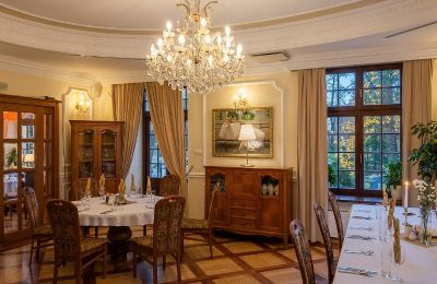 Zámeček na prodej Lodž, Restaurace