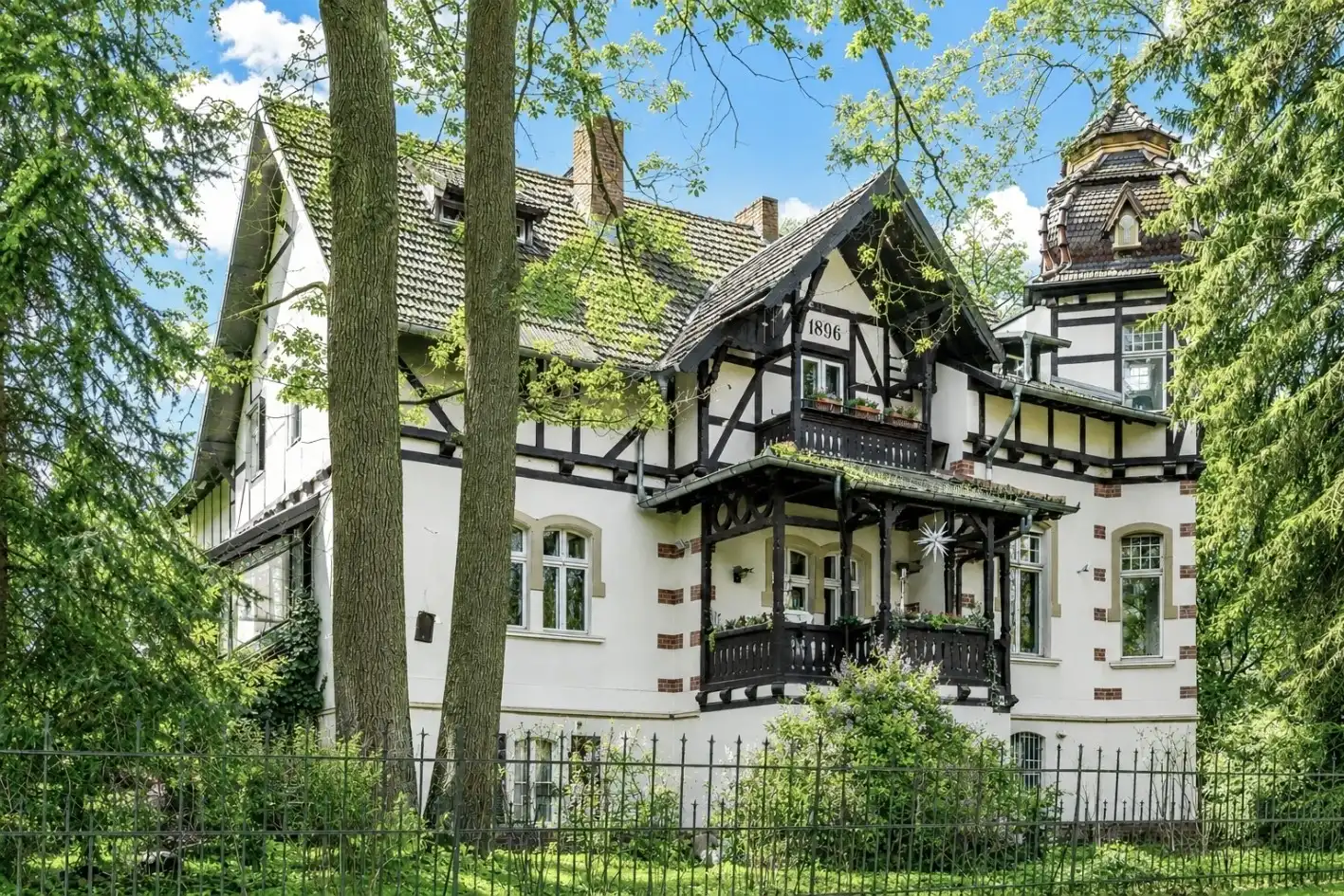 Obrázky Památkově chráněná vila v Berlíně-Nikolassee