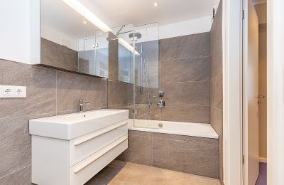 Historická vila na prodej Berlin, Berlín, Badezimmer Einliegerwohnung im Souterrain