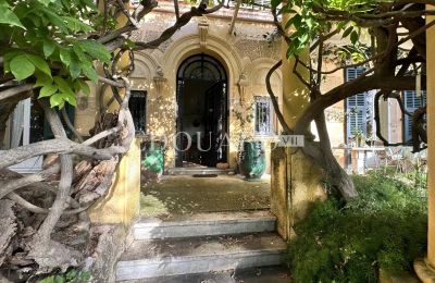 Apartmán v historické budově na prodej Menton, Provence-Alpes-Côte d'Azur, Foto 2/38