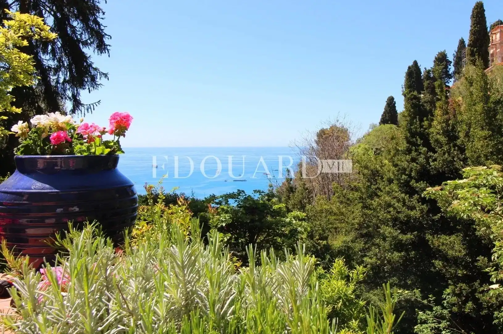 Roquebrune-Cap-Martin, Provence-Alpy-Azurové pobřeží na prodej