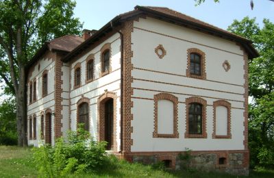 Venkovský dům na prodej Pleszew, Velkopolské,, Boční pohled