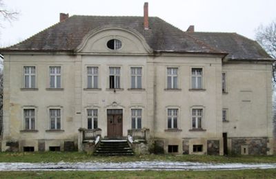 Zámeček na prodej Osieczna, Velkopolské, Pohled zepředu