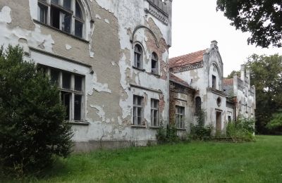Zámeček na prodej Brodnica, Velkopolské, Boční pohled