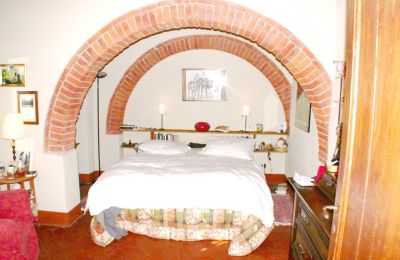 Venkovský dům na prodej Arezzo, Toscana:  RIF 2262 Schlafzimmer