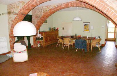 Venkovský dům na prodej Arezzo, Toscana:  RIF2262-lang10#RIF 2262 Wohn-Essbereich im EG