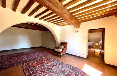 Historická vila na prodej Siena, Toscana:  RIF 2937 Wohnbereich mit Rundbogen