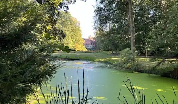 Zámeček s okouzlujícím parkem