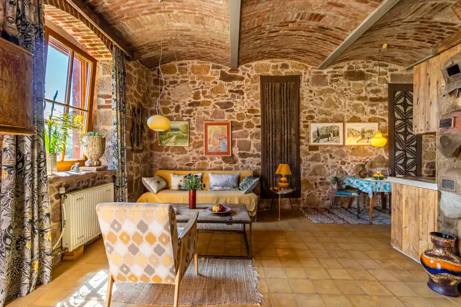 Přestavba staré stodoly na byt