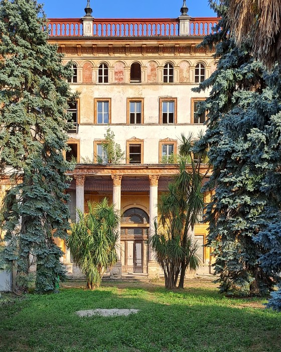Opuštěný Grand Hotel u jezera Como, Bellagio