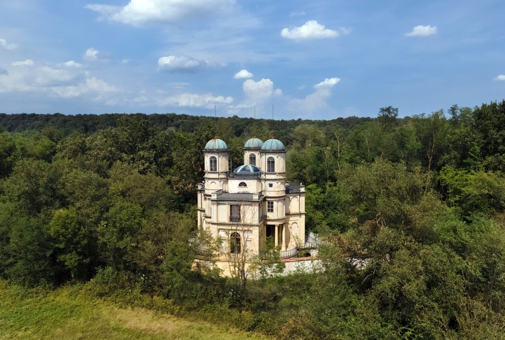 Villa La Bizzarrìa u Turína, San Gillio