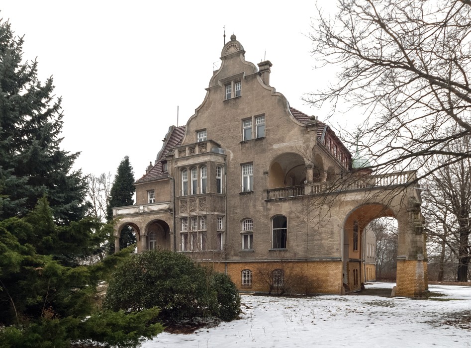 Zamek Petershain, Sasko, Petershain - Hóznica