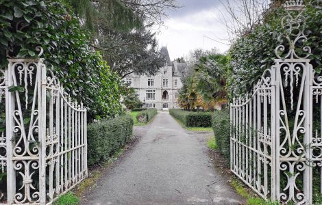 Zámky v Bretani: Château du Val-Bouan