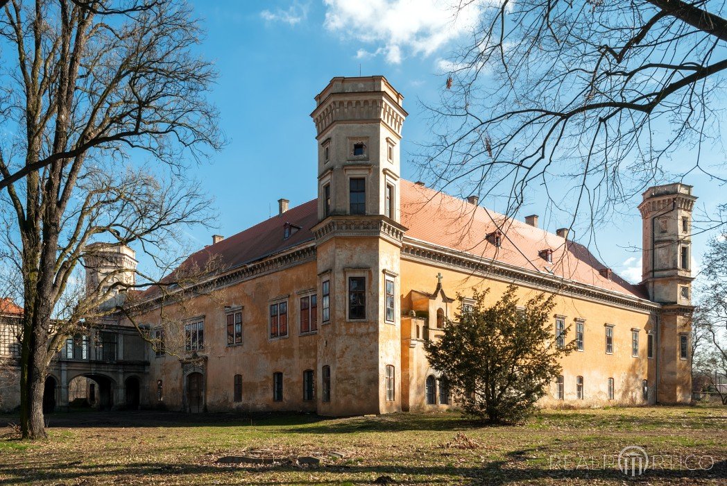 Zámek Dolní Beřkovice, Dolní Beřkovice