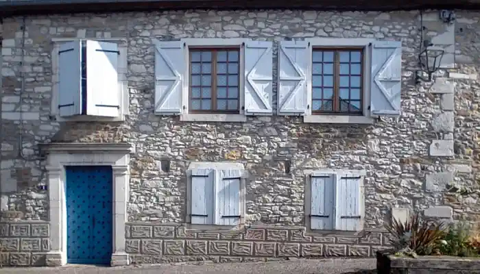 Historická nemovitost na prodej Lasseube, Nouvelle-Aquitaine,  Francie