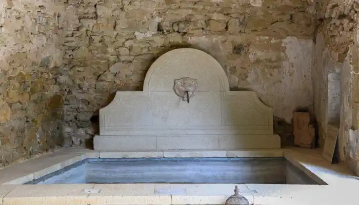 Historická nemovitost na prodej Uzès, Okcitánie