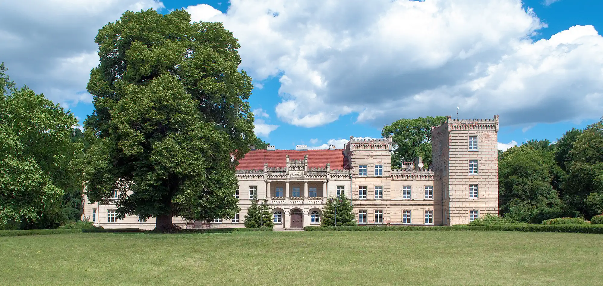 Panské sídlo v Goscieszyně (Pałac w Gościeszynie)